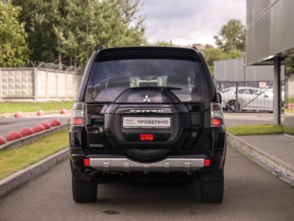 Mitsubishi Pajero IV Рестайлинг 2 с пробегом 2018 года, цена 2 399 777 рублей, 153182 км, внедорожник, Автокод Объявления