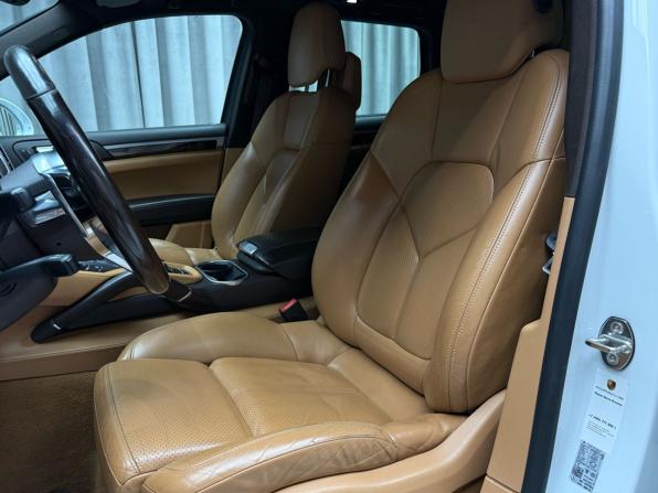 Porsche Cayenne II Рестайлинг (958) с пробегом 2014 года, цена 3 199 000 рублей, 175456 км, внедорожник, Автокод Объявления