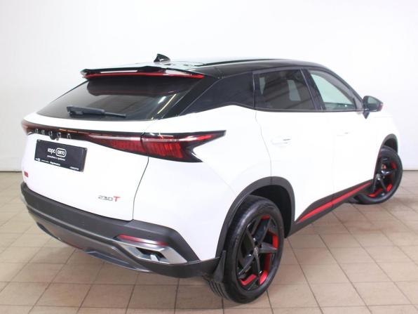 Omoda C5 I с пробегом 2023 года, цена 1 620 000 рублей, 75920 км, внедорожник, Автокод Объявления