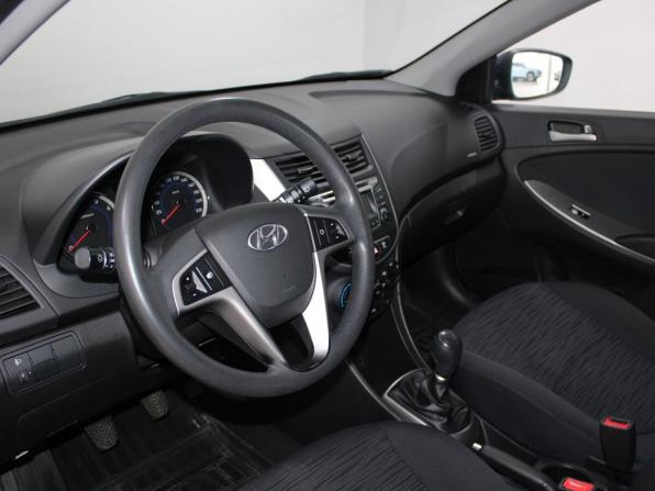 Hyundai Solaris I Рестайлинг с пробегом 2016 года, цена 929 900 рублей, 122643 км, хэтчбек, Автокод Объявления