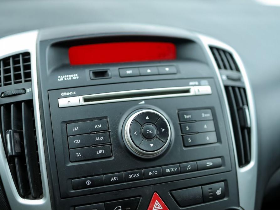 Kia Ceed I Рестайлинг Ижевск  - изображение 16