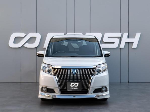 Toyota Esquire I с пробегом 2015 года, цена 2 240 000 рублей, 145707 км, минивэн, Автокод Объявления