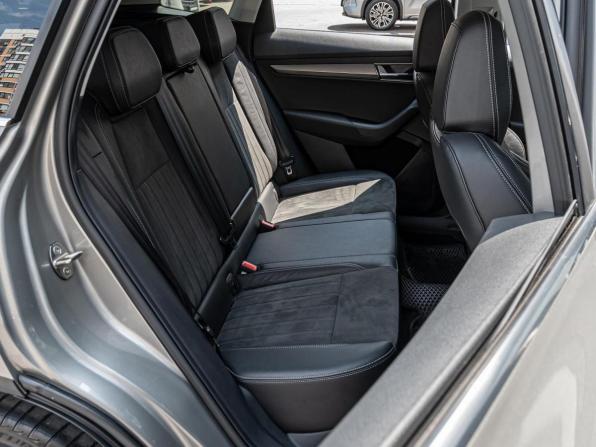 Skoda Karoq I с пробегом 2021 года, цена 2 445 000 рублей, 76092 км, внедорожник, Автокод Объявления