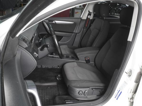 Volkswagen Passat B7 с пробегом 2011 года, цена 1 130 000 рублей, 185907 км, седан, Автокод Объявления