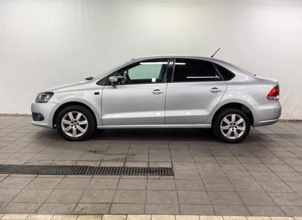 Volkswagen Polo V с пробегом 2013 года, цена 550 000 рублей, 220000 км, седан, Автокод Объявления