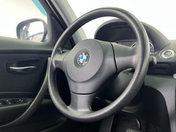 BMW 1 серии I (E81/E82/E87/E88) Рестайлинг с пробегом 2011 года, цена 799 000 рублей, 255772 км, хэтчбек, Автокод Объявления