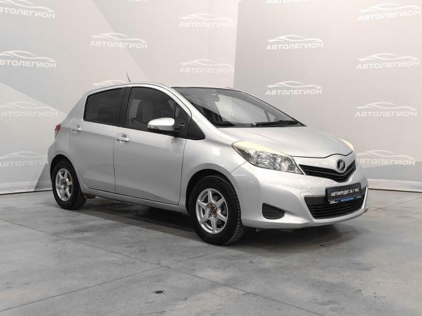 Toyota Vitz III (XP130) с пробегом 2011 года, цена 850 000 рублей, 93865 км, хэтчбек, Автокод Объявления