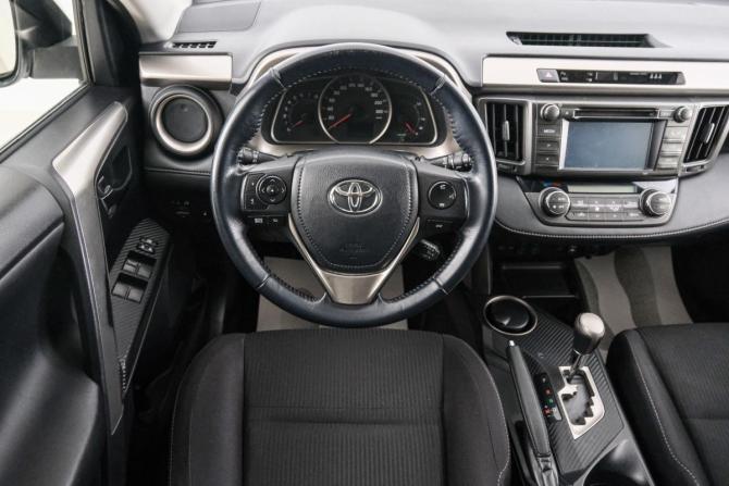 Toyota RAV4 IV (XA40) с пробегом 2014 года, цена 2 399 000 рублей, 110000 км, внедорожник, Автокод Объявления