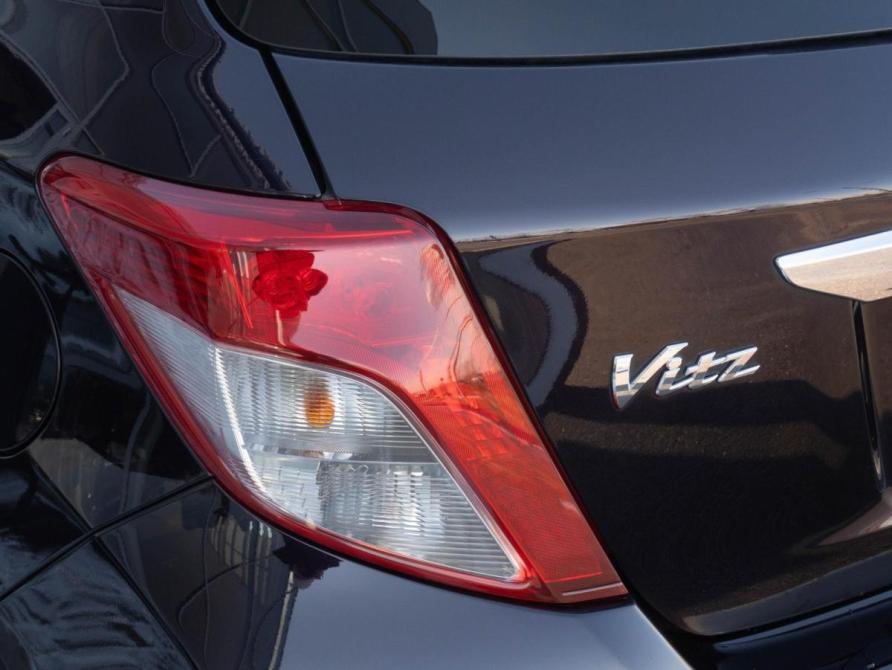 Toyota Vitz III (XP130) Улан-Удэ  - изображение 10