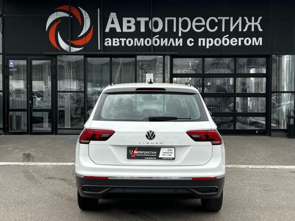 Volkswagen Tiguan II Рестайлинг с пробегом 2021 года, цена 1 899 000 рублей, 149728 км, внедорожник, Автокод Объявления