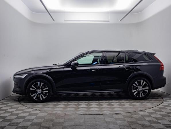 Volvo V60 Cross Country II с пробегом 2019 года, цена 3 297 000 рублей, 116329 км, универсал, Автокод Объявления