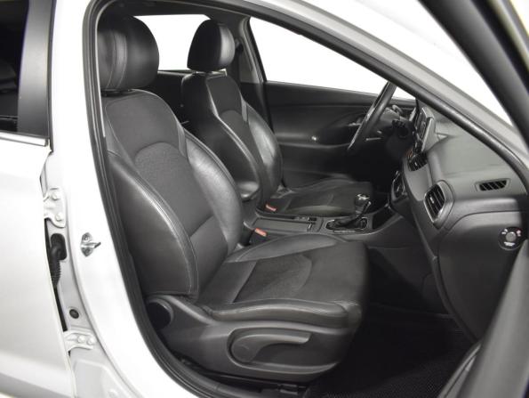 Hyundai i30 III с пробегом 2017 года, цена 1 199 900 рублей, 144276 км, хэтчбек, Автокод Объявления