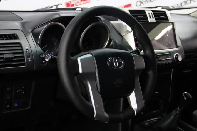 Toyota Land Cruiser Prado 150 Series Рестайлинг 1 с пробегом 2016 года, цена 2 595 950 рублей, 474351 км, внедорожник, Автокод Объявления