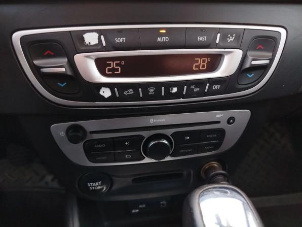 Renault Megane III Рестайлинг 2 с пробегом 2015 года, цена 775 000 рублей, 155107 км, хэтчбек, Автокод Объявления