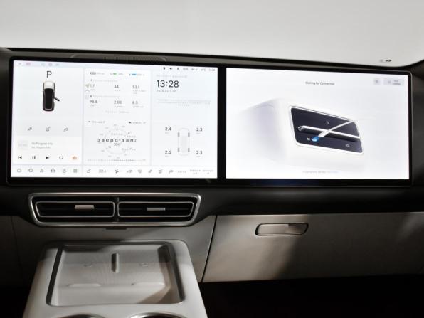 Li Auto (Lixiang) L9 I с пробегом 2022 года, цена 6 370 000 рублей, 35084 км, внедорожник, Автокод Объявления