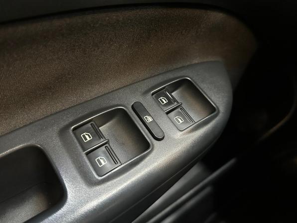 Skoda Octavia II (A5) Рестайлинг с пробегом 2012 года, цена 630 000 рублей, 301105 км, лифтбек, Автокод Объявления