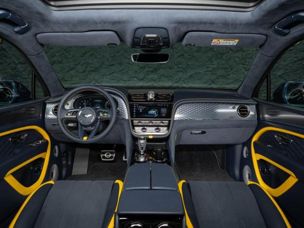 Новый Bentley Bentayga I Рестайлинг 2026 года, цена 47 700 000 рублей, внедорожник, Автокод Объявления