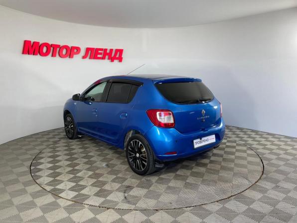 Renault Sandero II с пробегом 2015 года, цена 530 000 рублей, 278377 км, хэтчбек, Автокод Объявления