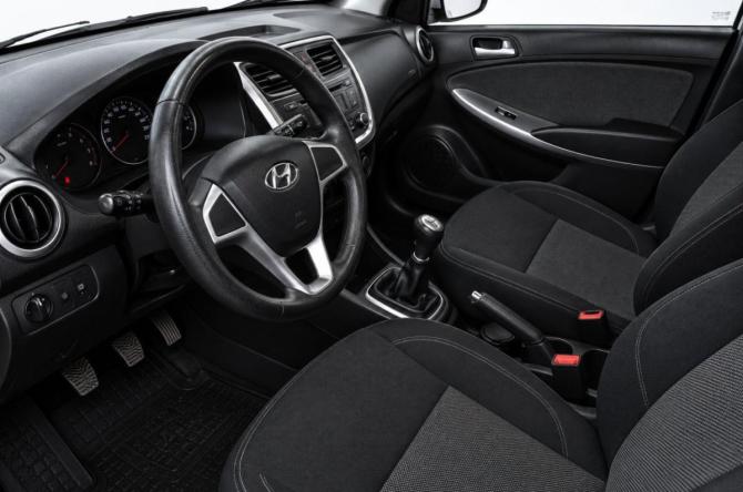 Hyundai Solaris I с пробегом 2014 года, цена 859 000 рублей, 150000 км, седан, Автокод Объявления