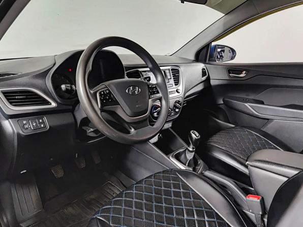 Hyundai Solaris II с пробегом 2018 года, цена 1 250 000 рублей, 91115 км, седан, Автокод Объявления