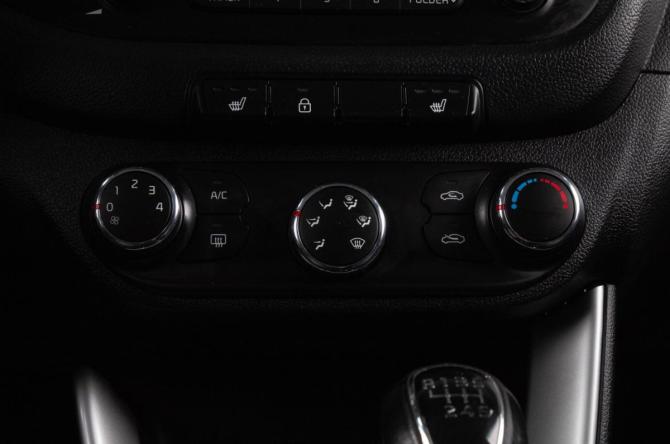 Kia Ceed II с пробегом 2015 года, цена 1 299 000 рублей, 127000 км, хэтчбек, Автокод Объявления