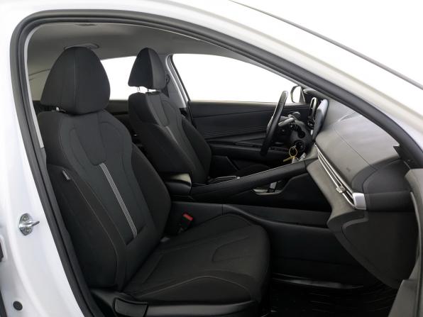 Hyundai Elantra VII (CN7) с пробегом 2022 года, цена 2 050 000 рублей, 69901 км, седан, Автокод Объявления