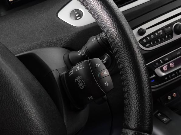 Renault Scenic III с пробегом 2009 года, цена 446 000 рублей, 343154 км, минивэн, Автокод Объявления