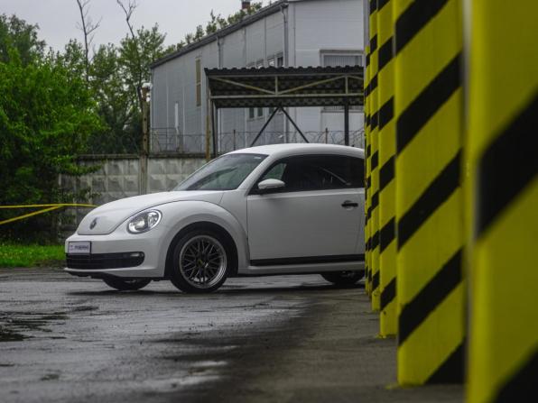 Volkswagen Beetle II (A5) с пробегом 2013 года, цена 1 300 000 рублей, 214000 км, хэтчбек, Автокод Объявления