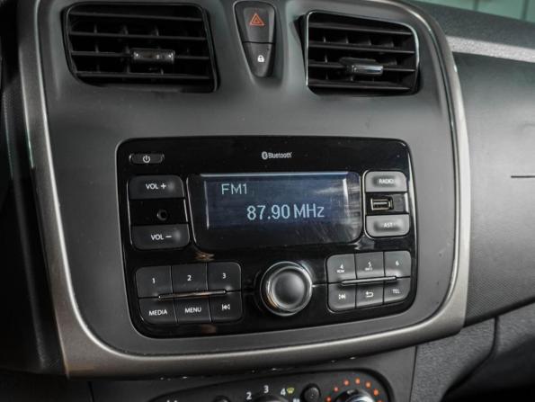Renault Sandero II Рестайлинг с пробегом 2019 года, цена 1 199 000 рублей, 55159 км, хэтчбек, Автокод Объявления