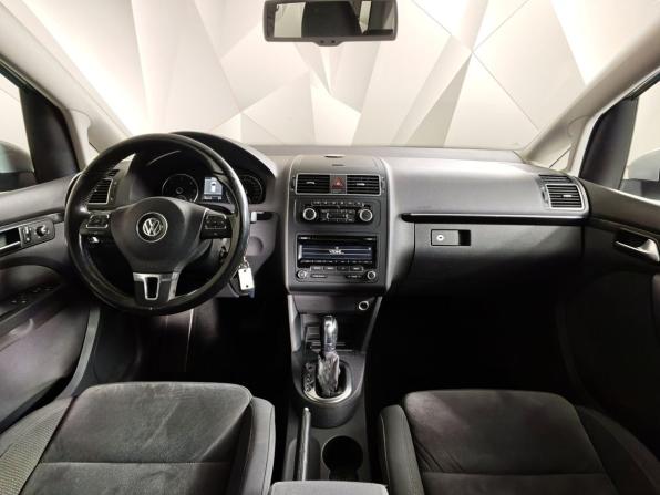 Volkswagen Touran I Рестайлинг 2 с пробегом 2011 года, цена 865 000 рублей, 372766 км, компактвэн, Автокод Объявления