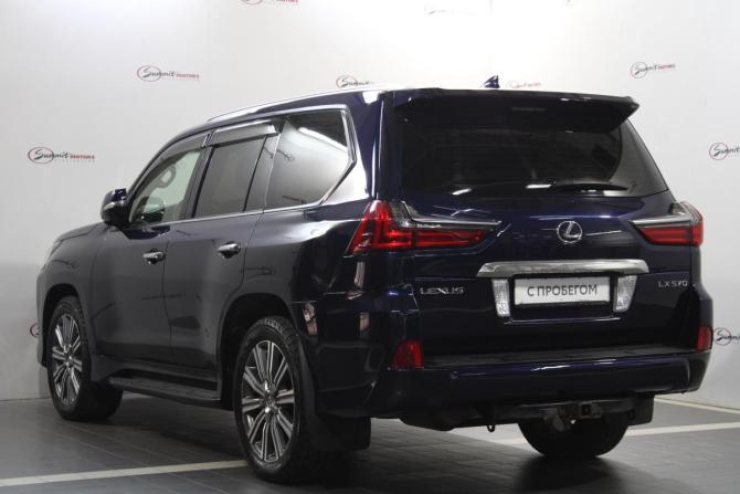 Lexus LX III Рестайлинг 2 с пробегом 2016 года, цена 7 700 000 рублей, 196533 км, внедорожник, Автокод Объявления