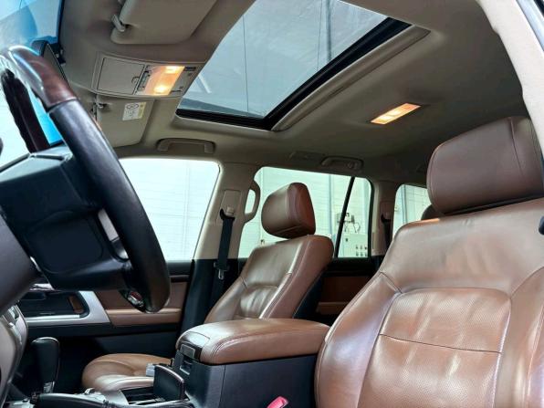Toyota Land Cruiser 200 Series Рестайлинг 1 с пробегом 2014 года, цена 5 290 000 рублей, 180045 км, внедорожник, Автокод Объявления