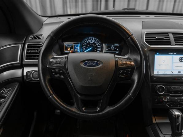 Ford Explorer V Рестайлинг 2 с пробегом 2017 года, цена 2 950 000 рублей, 130924 км, внедорожник, Автокод Объявления
