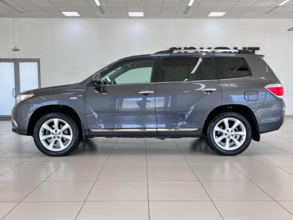 Toyota Highlander II (XU40) Рестайлинг с пробегом 2010 года, цена 2 190 000 рублей, 102444 км, внедорожник, Автокод Объявления