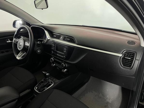 Kia Rio IV Рестайлинг с пробегом 2021 года, цена 1 522 000 рублей, 125202 км, хэтчбек, Автокод Объявления
