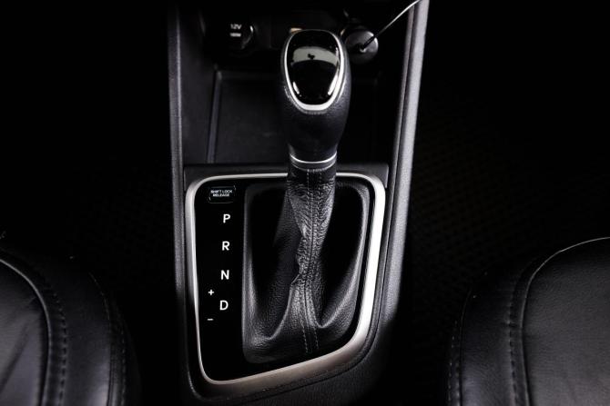 Hyundai Solaris II с пробегом 2021 года, цена 1 649 000 рублей, 131000 км, седан, Автокод Объявления