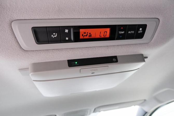 Toyota Esquire I с пробегом 2014 года, цена 1 849 000 рублей, 222000 км, минивэн, Автокод Объявления