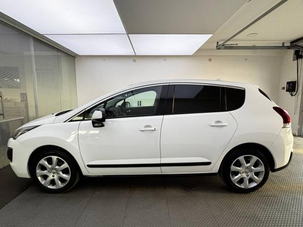 Peugeot 3008 I Рестайлинг с пробегом 2014 года, цена 905 000 рублей, 194419 км, внедорожник, Автокод Объявления