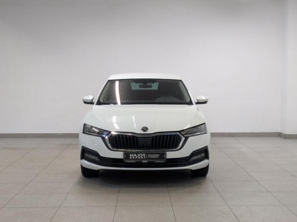Skoda Octavia IV (A8) с пробегом 2021 года, цена 2 410 000 рублей, 39440 км, лифтбек, Автокод Объявления