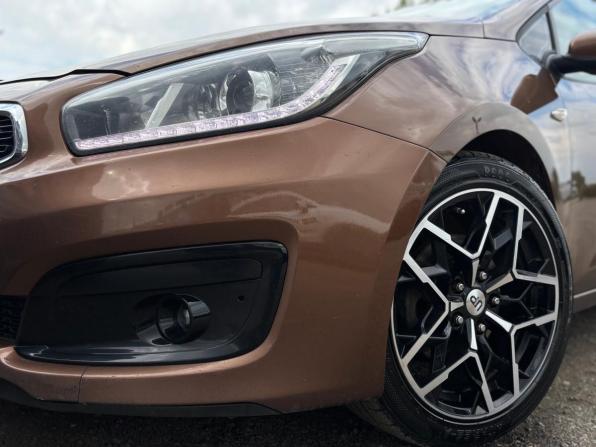 Kia Ceed II Рестайлинг с пробегом 2016 года, цена 950 000 рублей, 186094 км, хэтчбек, Автокод Объявления