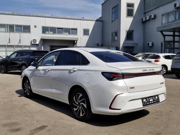 BAIC U5 Plus с пробегом 2023 года, цена 1 335 000 рублей, 38053 км, седан, Автокод Объявления