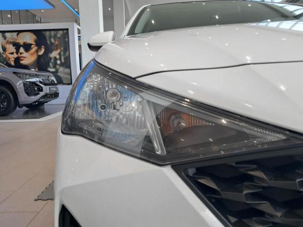 Hyundai Solaris II Рестайлинг с пробегом 2021 года, цена 1 518 000 рублей, 82122 км, седан, Автокод Объявления