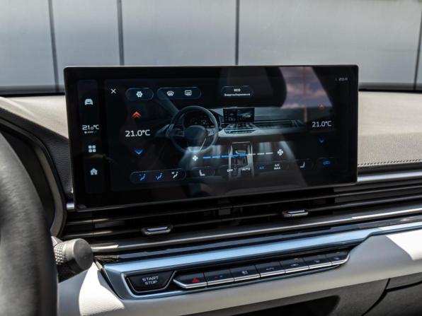 Geely Emgrand II с пробегом 2023 года, цена 1 715 000 рублей, 5912 км, седан, Автокод Объявления
