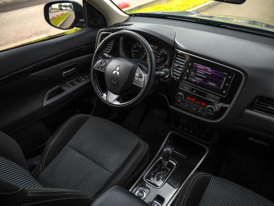 Mitsubishi Outlander III Рестайлинг 3 Санкт-Петербург  - изображение 10