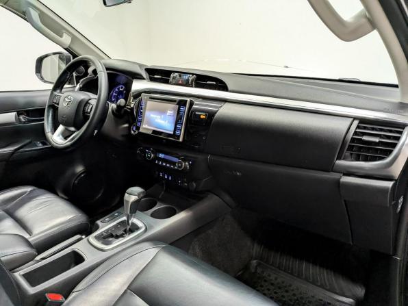 Toyota Hilux VIII с пробегом 2017 года, цена 3 380 000 рублей, 247439 км, offers.body_type.unknown, Автокод Объявления