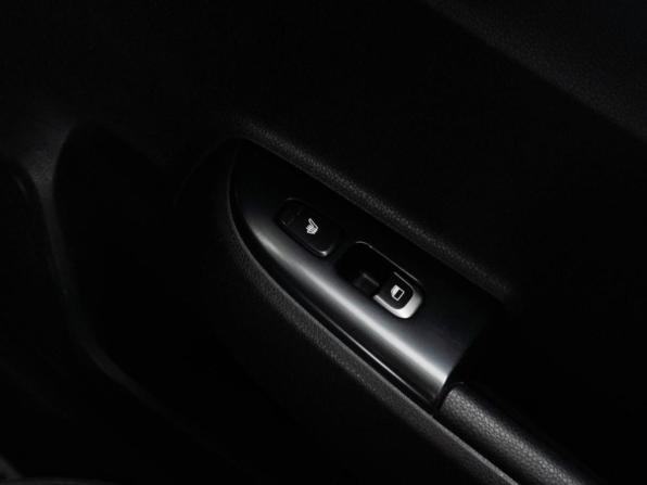 Kia Rio IV с пробегом 2017 года, цена 1 349 000 рублей, 142009 км, седан, Автокод Объявления