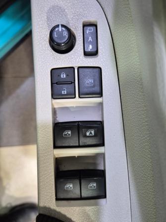 Toyota Sienta II Рестайлинг с пробегом 2019 года, цена 1 405 000 рублей, 111726 км, минивэн, Автокод Объявления