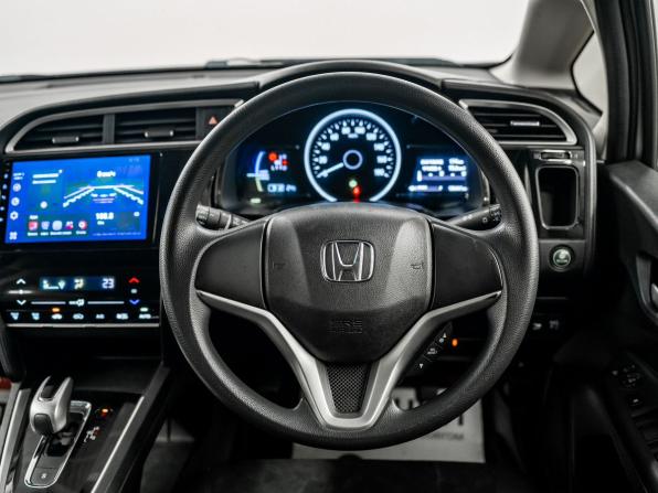 Honda Shuttle II с пробегом 2019 года, цена 1 260 000 рублей, 126441 км, универсал, Автокод Объявления
