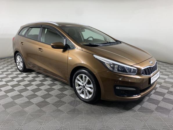 Kia Ceed II Рестайлинг с пробегом 2017 года, цена 1 350 000 рублей, 199630 км, хэтчбек, Автокод Объявления