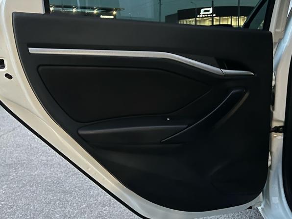 Lada (ВАЗ) Vesta I с пробегом 2021 года, цена 1 055 000 рублей, 133723 км, седан, Автокод Объявления